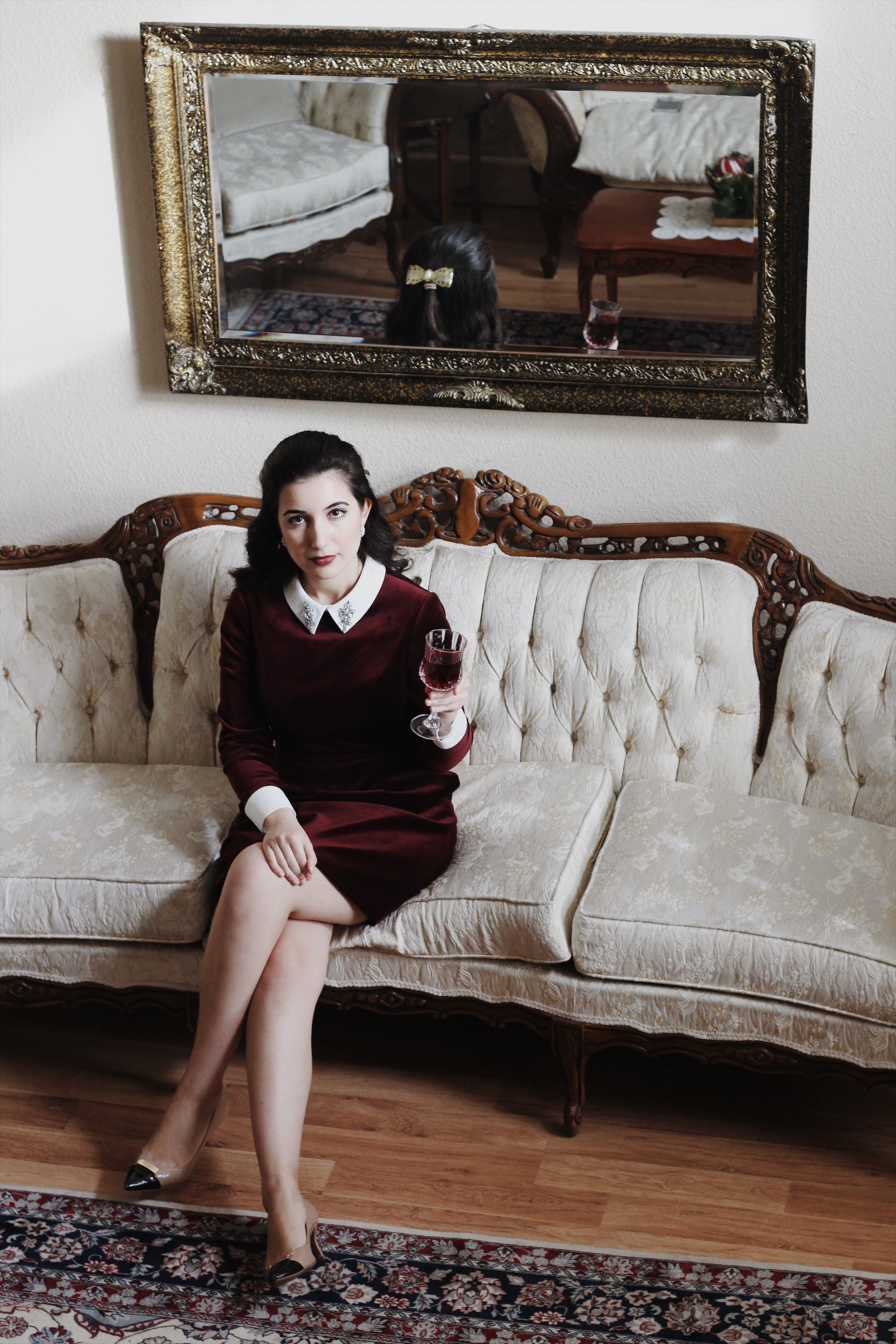 Ted Baker, Ted Baker dress, burgundy, hair bow, rhinestone collar, Coach, Coach pumps, pumps, dress, velvet dress, lookbook, fashion blogger, fashion, style, Christmas style, Christmas fashion