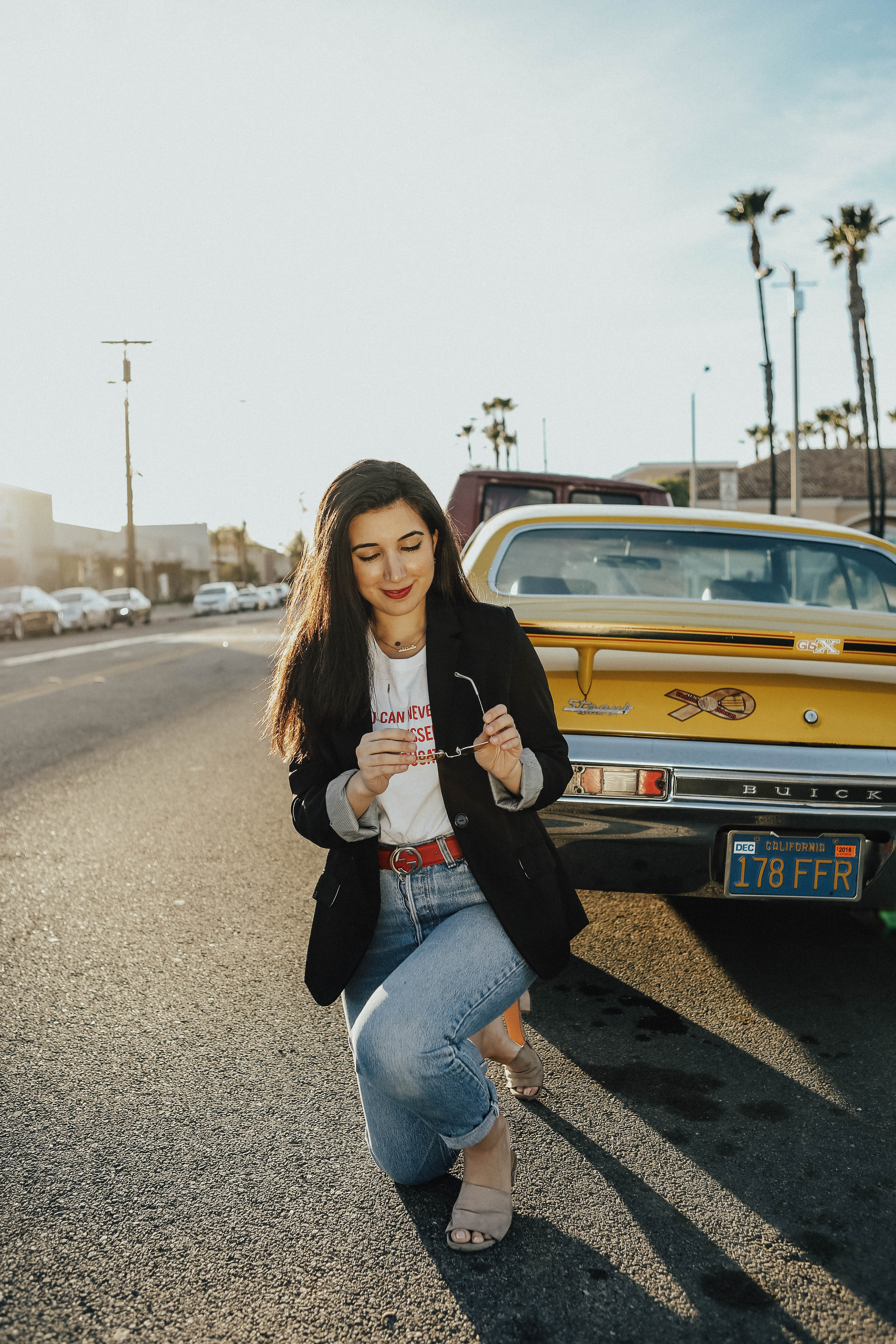 The Style Club, LA, The Style Club La, Gucci, Gucci belt, red lips, Levis, vintage jeans, high waist jeans, T-shirt, blazer, vintage, ootd, outfit of the day, Malibu, ad, sponsored, editorial, fashion blogger, Los Angeles, LA blogger, photography, beauty, fashion, winter fashion, street style