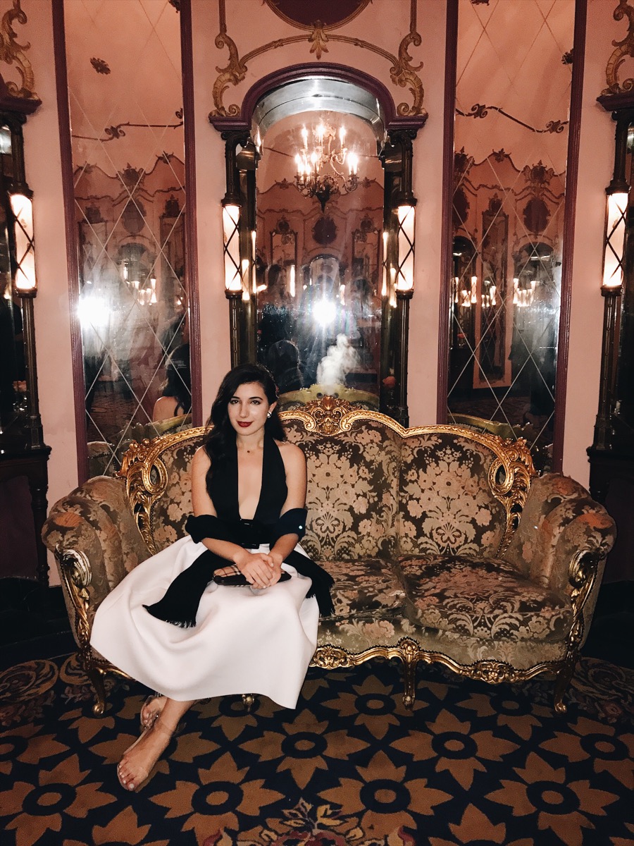 Los Angeles Theatre, Old Hollywood, glamour, ASOS, retro dress, retro earrings, black and white dress, Burberry, Burberry purse, curly hair, red lips, Downtown Los Angeles, historic Los Angeles, LA style, Roman Holiday, Audrey Hepburn, clutch, strapped heel, shawl, Louis Vuitton, halter dress