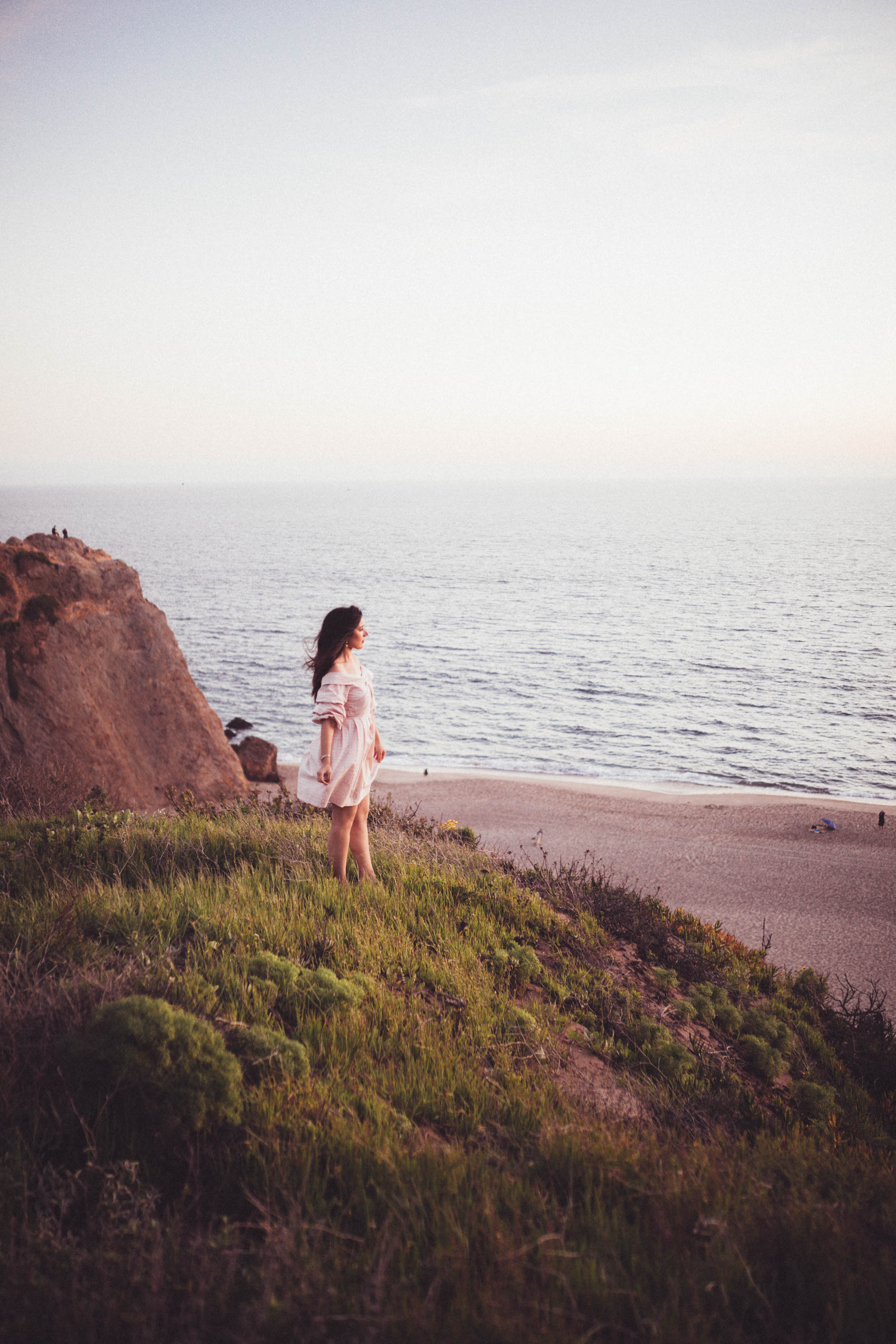 Chriselle x J.O.A collection, vintage, vintage fashion, retro fashion, off-the-shoulder dress, gingham, pink, lookbook, fashion blogger, Malibu, California, photography, golden hour, retro, typewriter, journalist