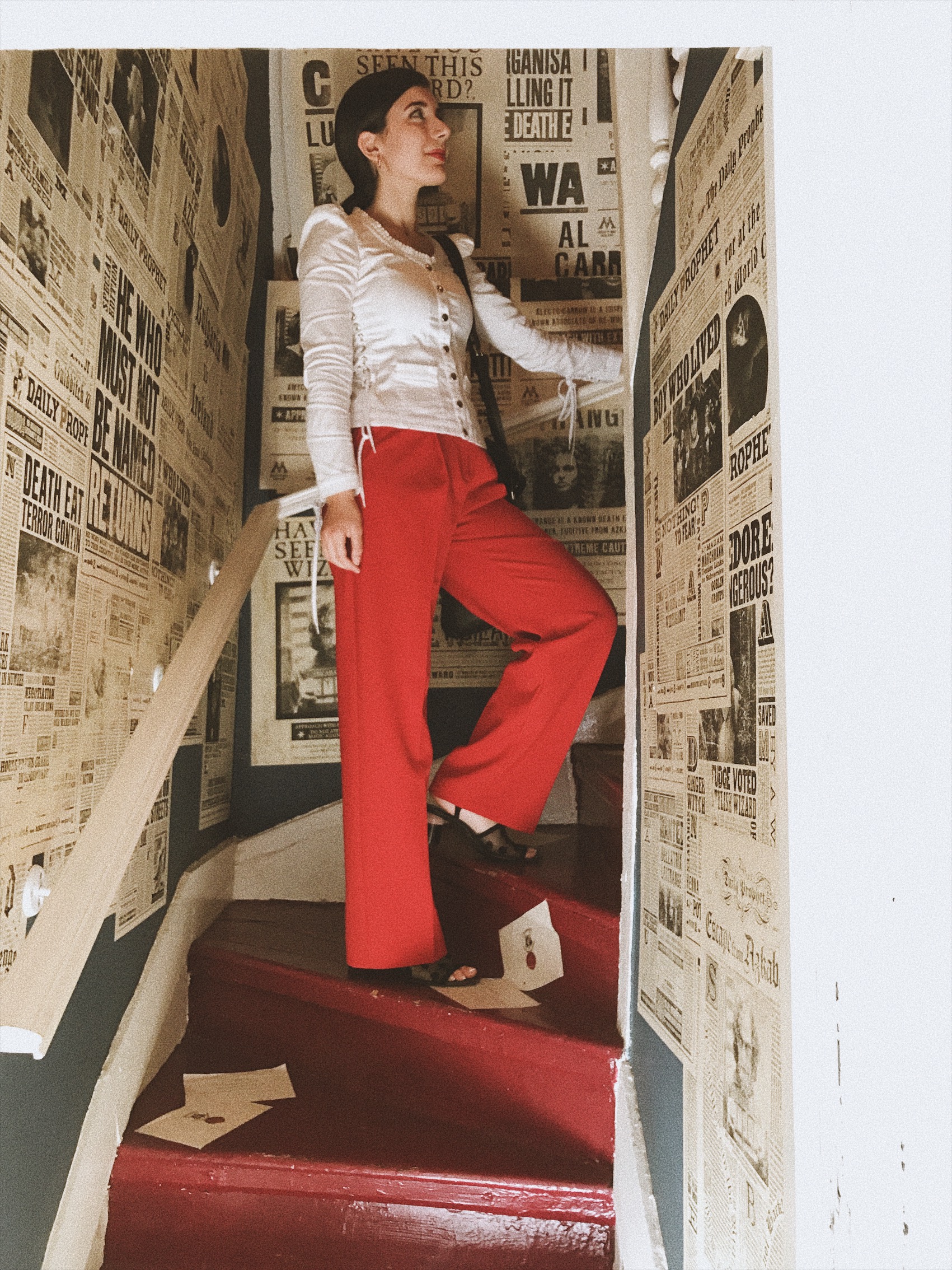 red trousers, MANGO, Betsey Johnson, Zara, red lips, high waist pants, Minilima London, Harry Potter and the Cursed Child, lookbook, fashion blogger, white corset top, Harry Potter, , eighteenth century, ootd, outfit of the day, look of the day, London, UK, United Kingdom, library, travel blogger, wanderlust, London lookbook, London fashion, London blogger