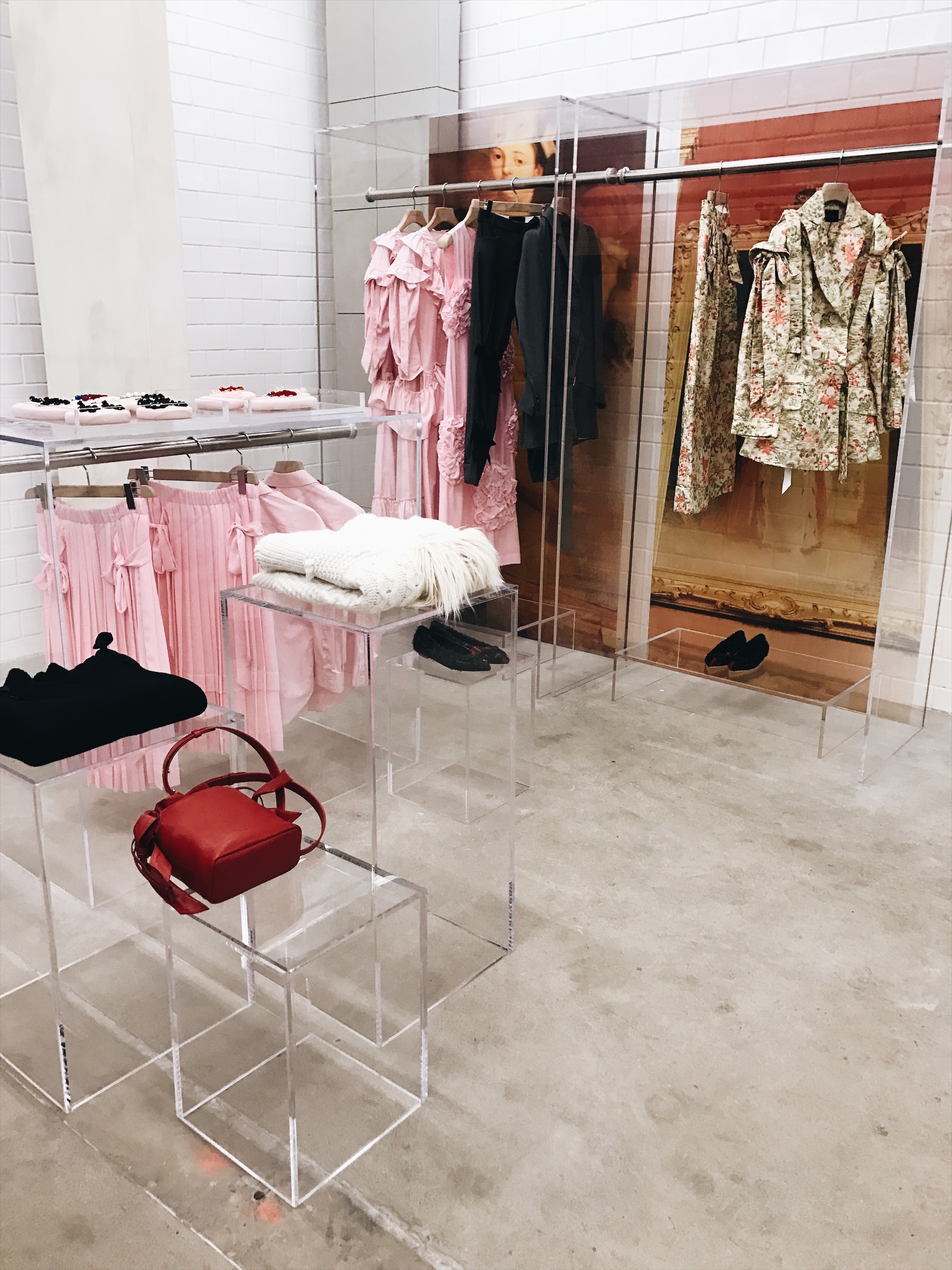 DTLA, Dover Street Market, Los Angeles, Dover Street Market Los Angeles, Los Angeles Fashion, LA fashion, LA style, fashion blogger, exhibitions, luxury retail, Downtown Los Angeles Arts District, lookbook, fashion