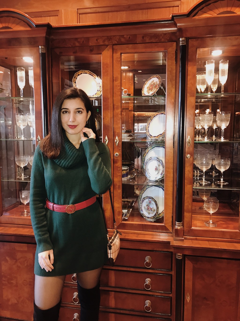 Monterey Plaza Hotel and Spa, green and red outfit, Christmas outfit, winter style, winter outfit, lookbook, outfit of the day, ootd, look of the day, over-the-knee boots, Gucci, Gucci belt, H&M, suede boots, red lipstick