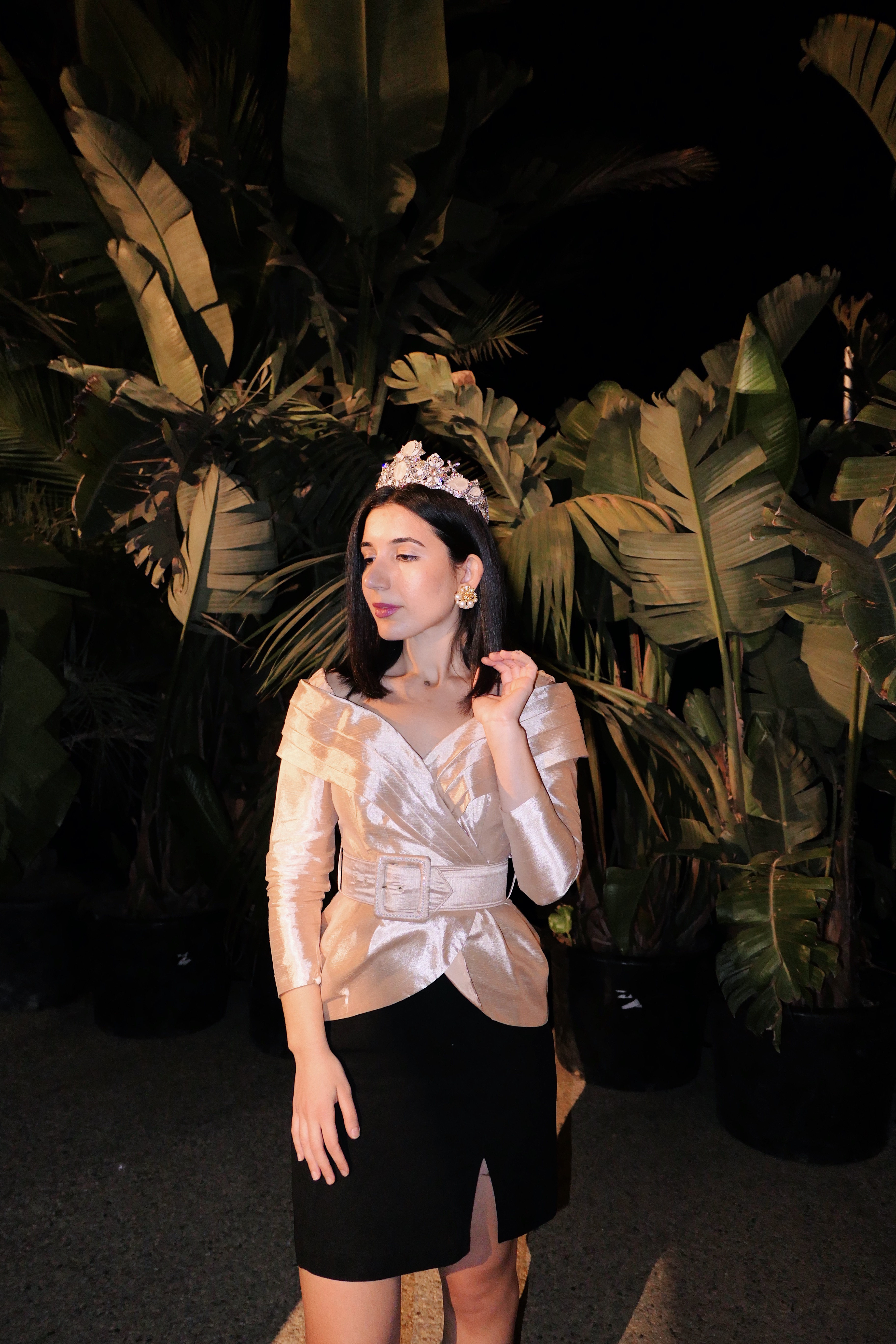 Swarovski, Swarovski archives, Swarovski crystals, fashion party, outfit of the night, fashion blogger, LA blogger, event, entertainment event, about last night, off the shoulder top, vintage top, retro fashion, accessories, royal fashion, lookbook, ootn, black skirt, vintage jewelry, gold jewelry, fashion advice, dress code, cocktail party outfit, fall fashion