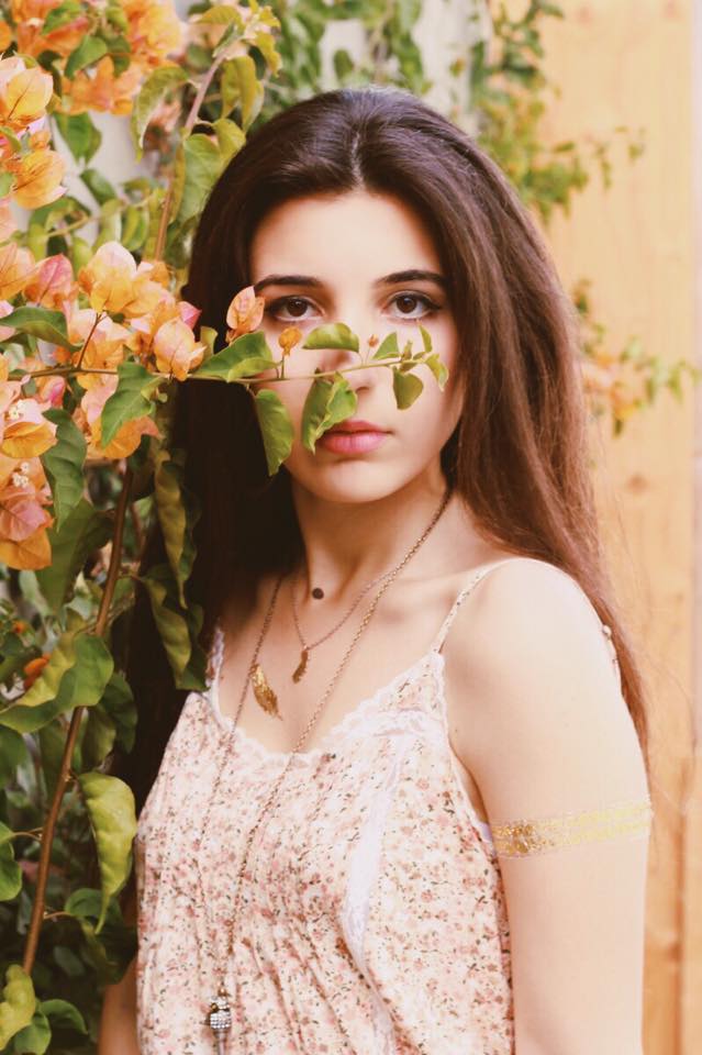 new year, new decade, 10 year challenge, fashion, personal style, fashion blogger, self reflection, self growth, what I wore, wardrobe choices, boho, bohemian, floral shirt