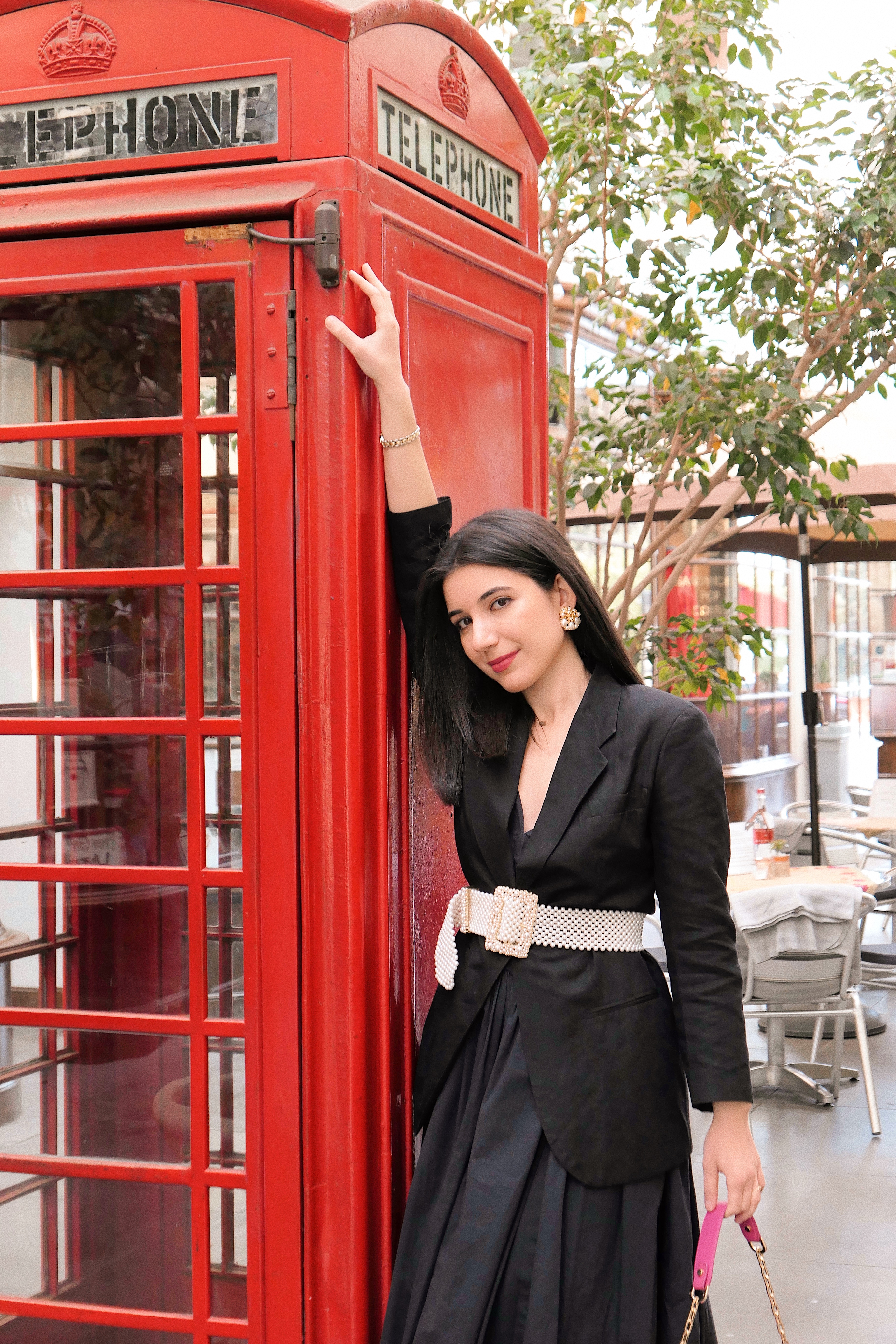Burlington Arcade, Pasadena, lifestyle blogger, SoCal, Southern California, LA blogger, LA city guide, city guide, fashion blogger, ootd, black dress, black blazer, pearls, Zara, vintage, vintage fashion, vsco fashion, vsco, lookbook, lotd, what I wore