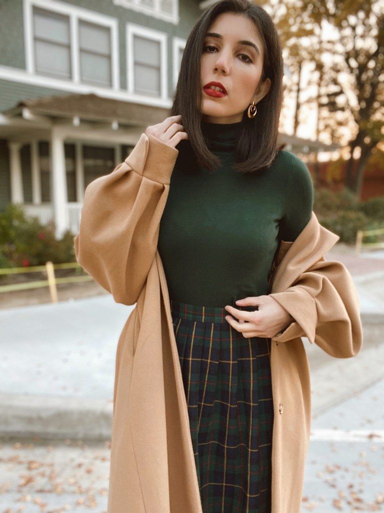 Christmas, Christmas outfit, holiday style, holiday fashion, turtleneck, pearl earrings, festive fashion, festive, fashion blogger, outfit ideas, outfit of the day, how to wear, Zara, Plaid, plaid skirt, green and red, Storets, trench coat, puffy sleeves, beige coat, outerwear, belted coat,