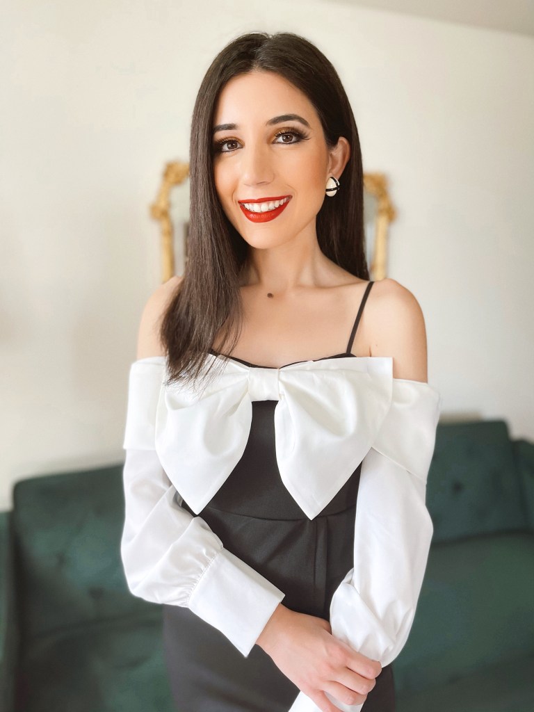 Oscars, Academy Awards, Oscars Sunday, 93rd Oscars, 93rd Academy Awards, Oscars red carpet, red carpet, evening gown, tuxedo dress, red carpet fashion, best dressed, black and white dress, vintage earrings, vintage fashion, outfit of the night, TV host