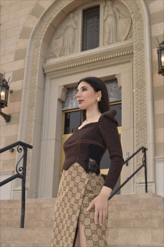 Gucci, Elliat, Gucci skirt, logomania, designer skirt, Gucci logo, Gucci X Balenciaga, Y2K fashion, early Otts fashion, autumn winter 2022 trends